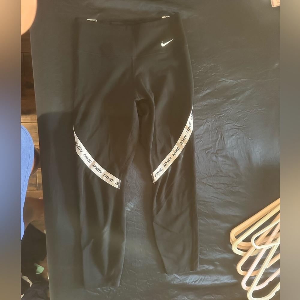 Nike workout leggings